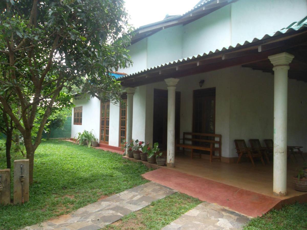 Green Villa Anuradhapura Exterior photo