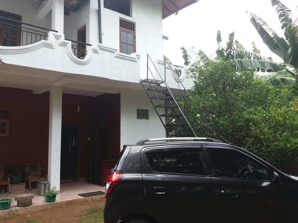 Green Villa Anuradhapura Exterior photo